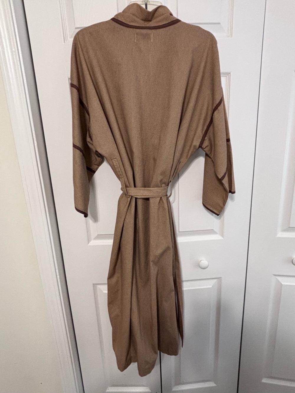 Dior Men Brown Tan Robe with Dark Brown Trim - Picture 2 of 11